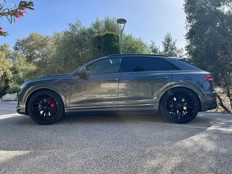 Usado Audi Q8 600 CV (441 kW) 2020 Gris / plata SUV