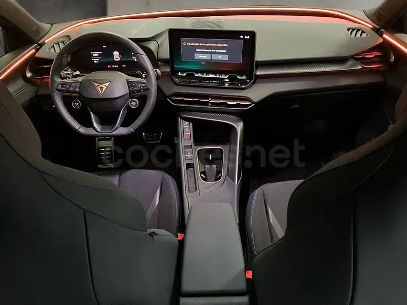 Usado Cupra Terramar 204 CV (150 kW) 2025 Gris / plata SUV