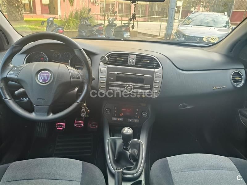 Usado Fiat Bravo Dynamic 105 CV (77 kW) 2008 Negro Utilitario