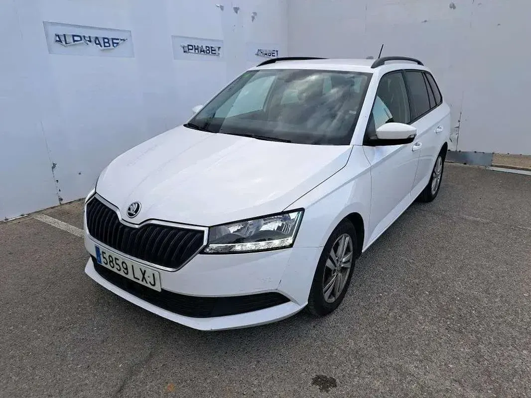 Usado Skoda Fabia Ambition 95 CV (69 kW) 2022 Blanco Utilitario