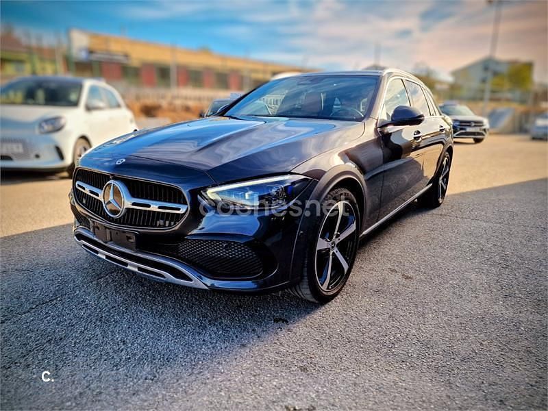 Negro Usado 2022 Mercedes C220 Familiar | 48.300 € - Imagen 1/4