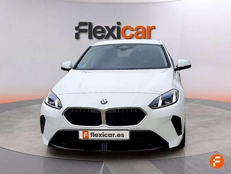 Usado BMW 120 163 CV (119 kW) 2025 Blanco Utilitario