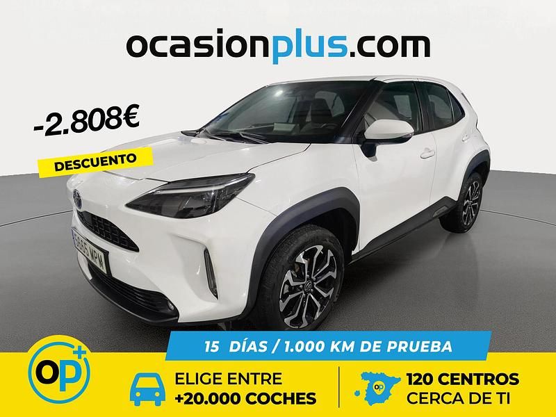 Usado Toyota Yaris Hybrid Active 116 CV (85 kW) 2024 Blanco Pickup/Camioneta