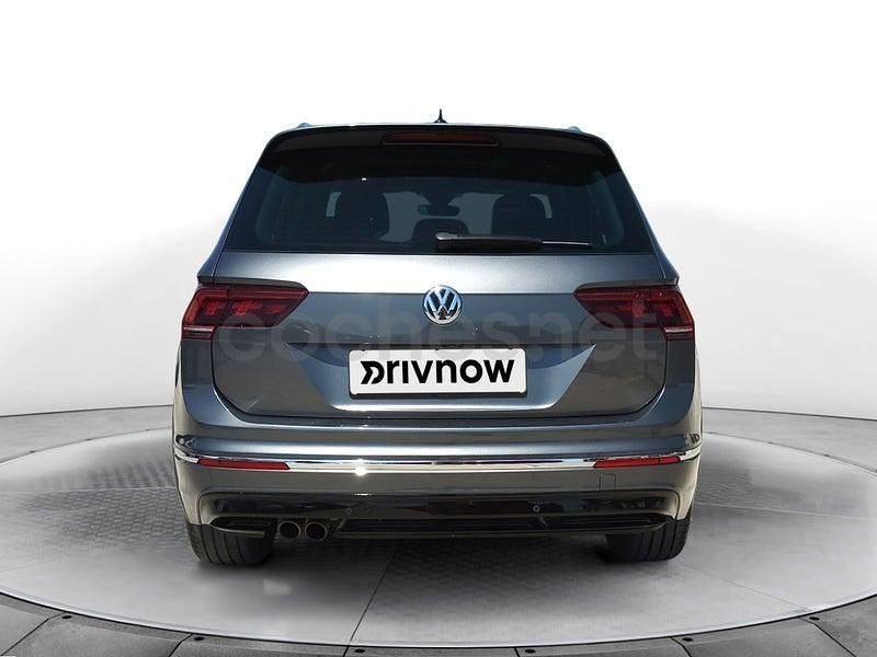 Usado VW Tiguan Sportline 190 CV (139 kW) 2018 Gris / plata SUV