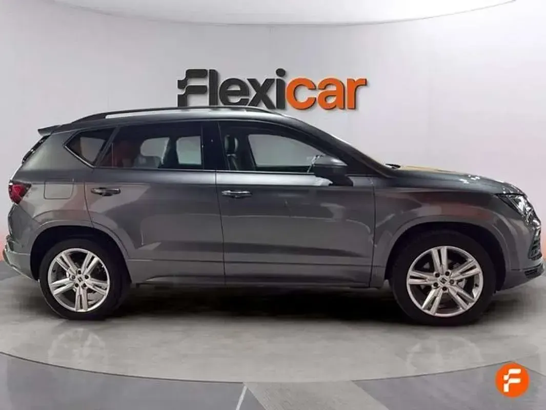 Usado Seat Ateca FR 150 CV (110 kW) 2025 Gris SUV