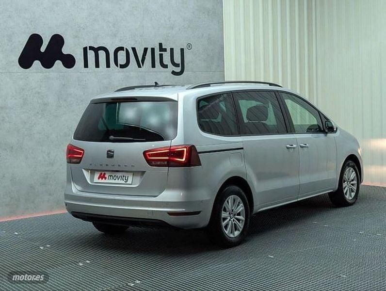 Usado Seat Alhambra Style 149 CV (109 kW) 2022 Gris Monovolumen