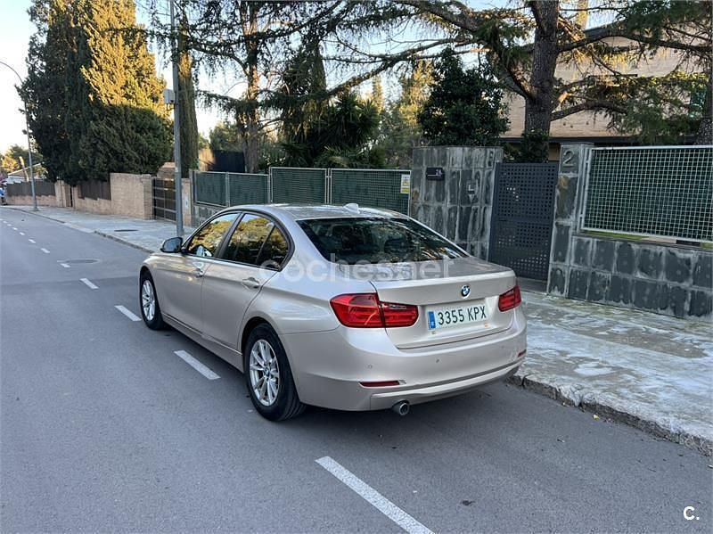 Usado BMW 318 143 CV (105 kW) 2014 Gris / plata Berlina