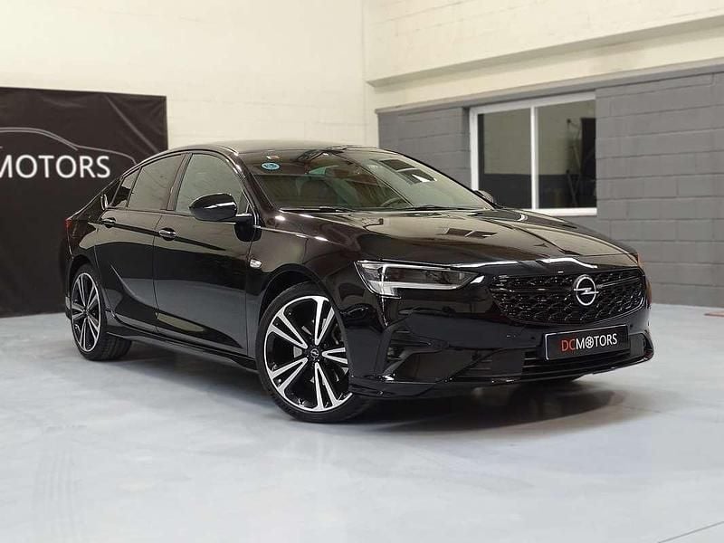 Usado Opel Insignia GS Line 174 HP (127 kW) 2021 Sedan