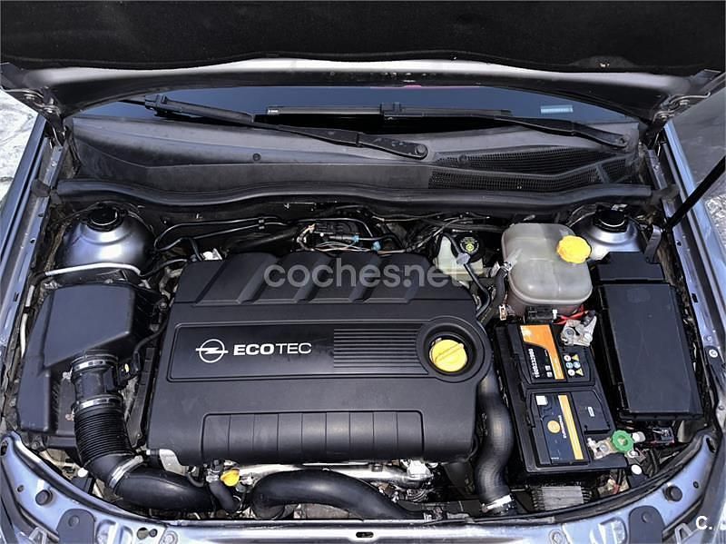 Gris / plata Usado 2005 Opel Astra Cosmo Familiar | 5000 € (Caro) - Imagen 1/4