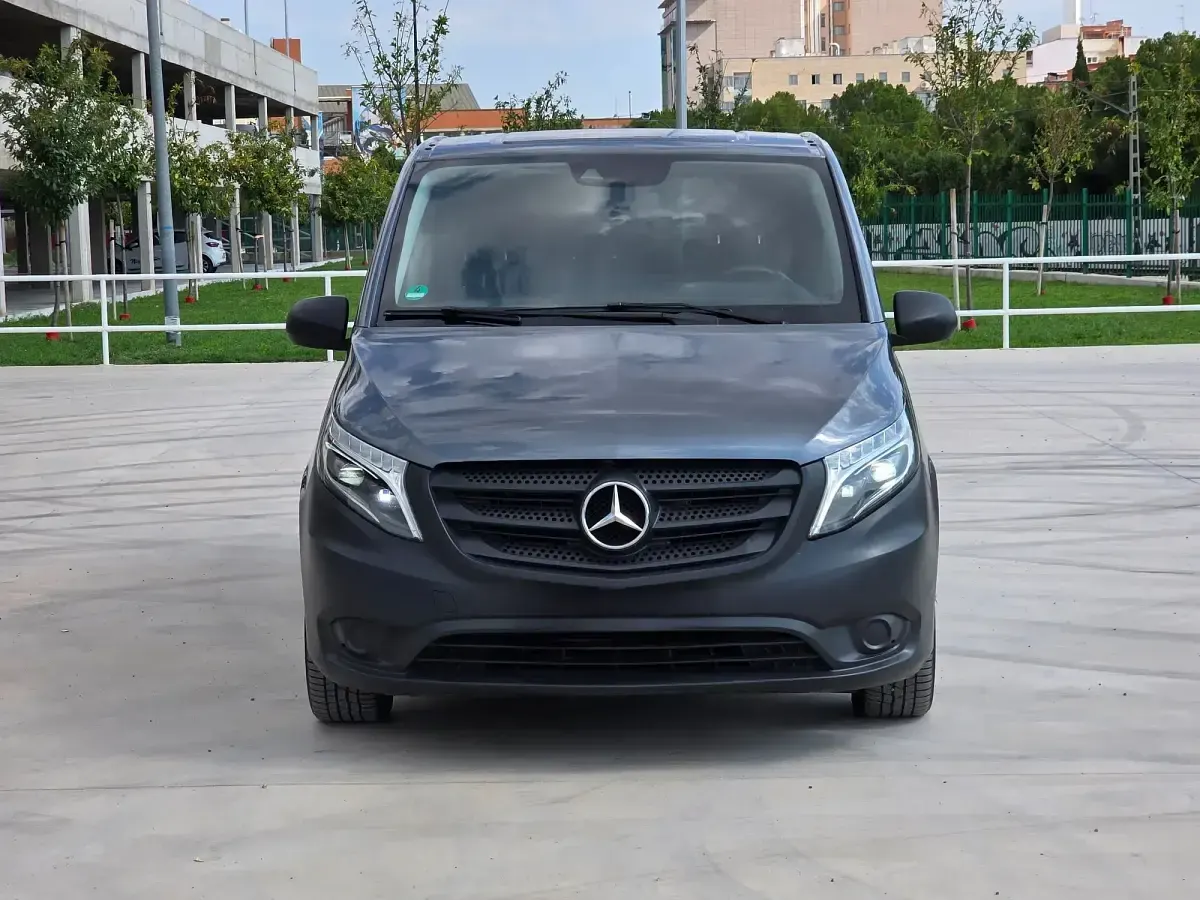 Usado Mercedes Vito 190 CV (139 kW) 2017 Gris Van