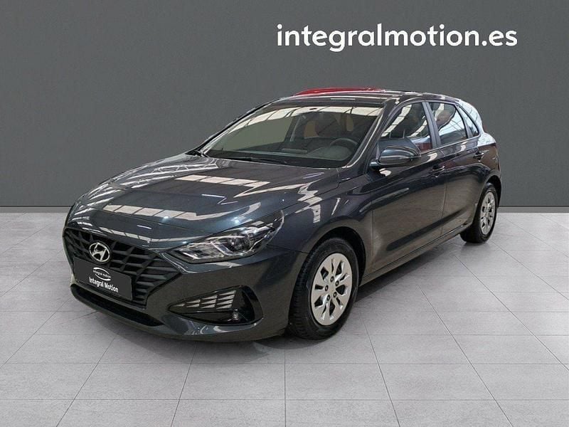 Negro Usado 2022 Hyundai i30 Berlina | 17.900 € (Precio justo) - Imagen 1/4