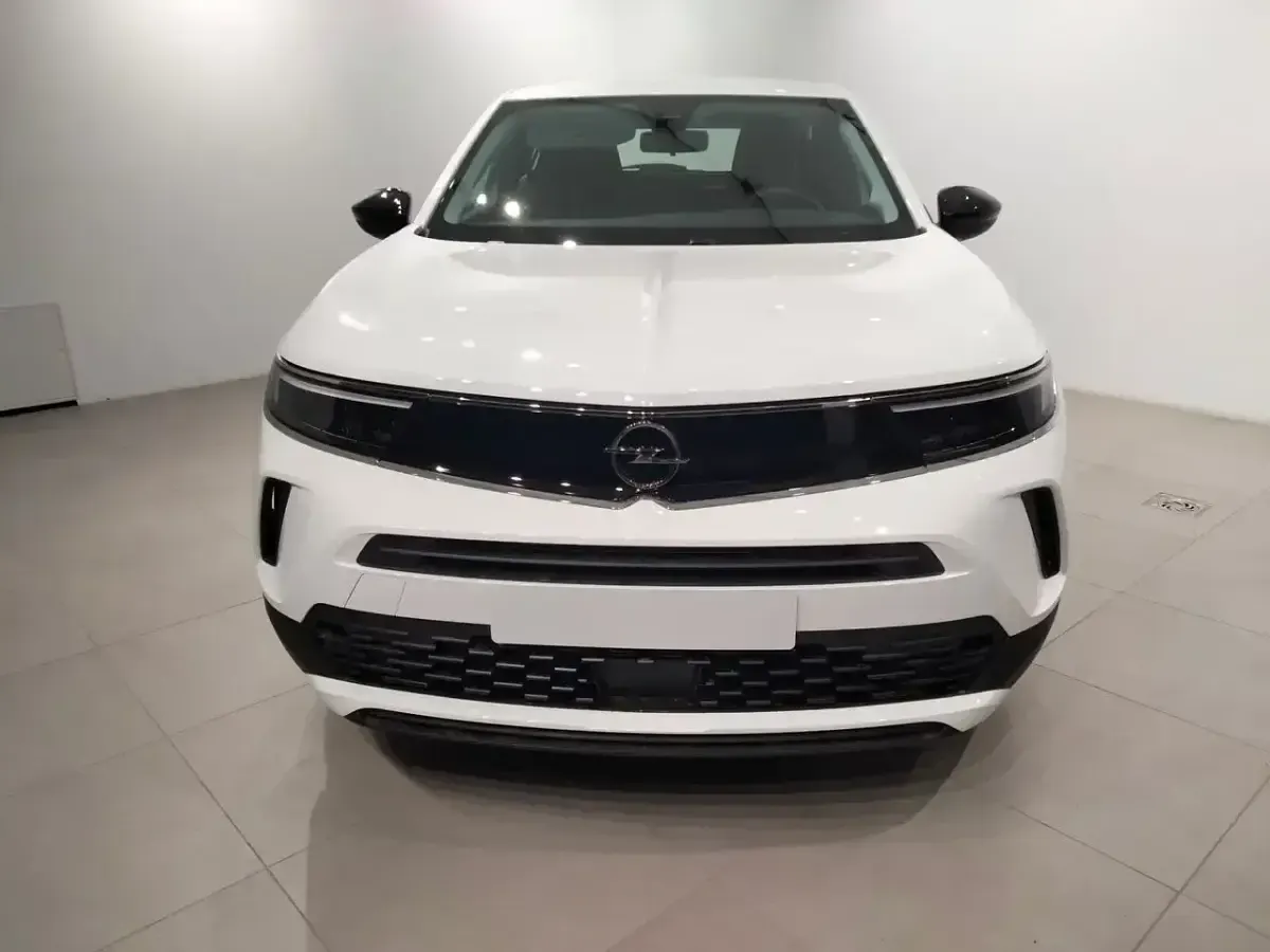 Usado Opel Mokka Edition 100 CV (73 kW) 2023 Blanco SUV