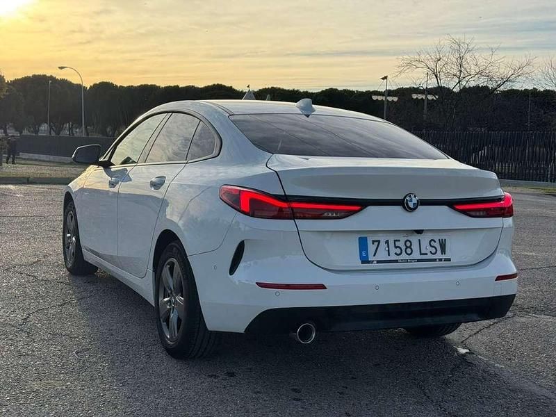 Usado BMW 216 Active Tourer Advantage 116 HP (85 kW) 2021 Branco Monovolume