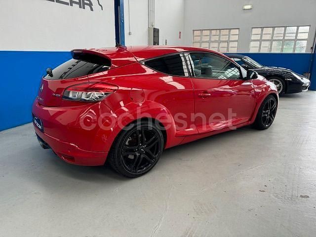 Usado Renault Mégane Coupé R.S. 265 CV (194 kW) 2014 Rojo Coupe