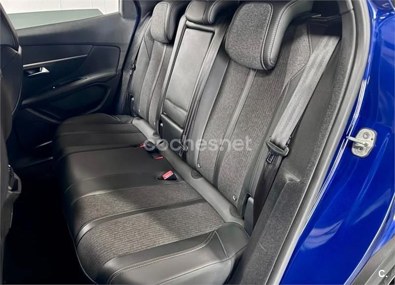 Usado Peugeot 3008 GT-line 130 CV (95 kW) 2019 Azul SUV