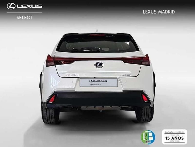 Usado Lexus UX 250h 184 CV (135 kW) 2021 Blanco SUV