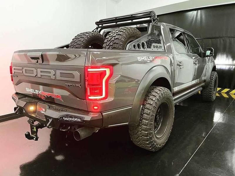 Usado Ford Shelby Raptor 533 CV (392 kW) 2020 Gris Recogida