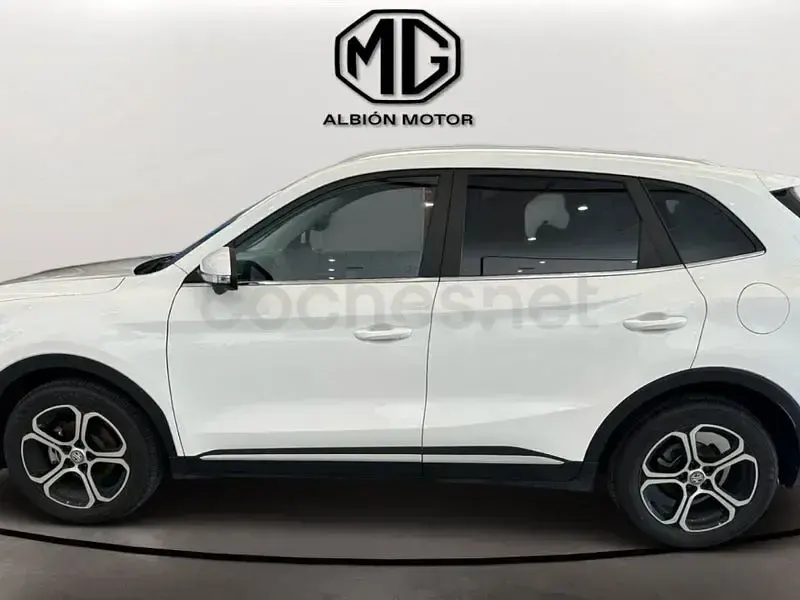 Usado MG ZS Comfort 116 CV (85 kW) 2025 Blanco SUV