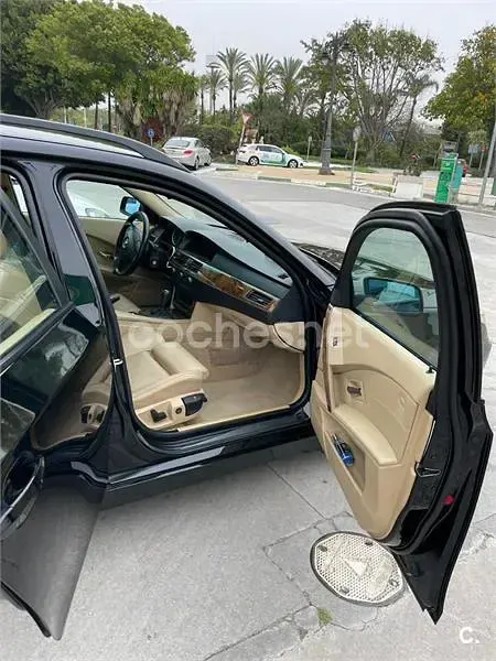 Usado BMW 525 163 CV (119 kW) 2004 Negro Familiar