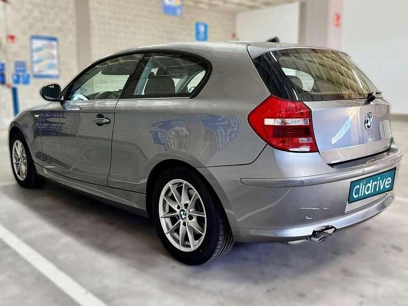 Usado BMW 116 122 HP (89 kW) 2011 Cinzento Citadino