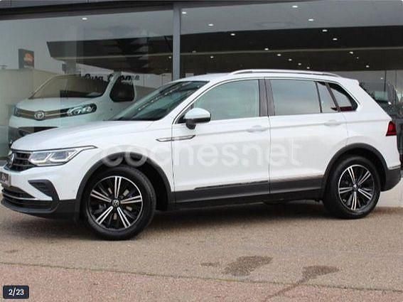 Blanco Usado 2021 VW Tiguan Life SUV | 28.900 € (Buen precio) - Imagen 1/4