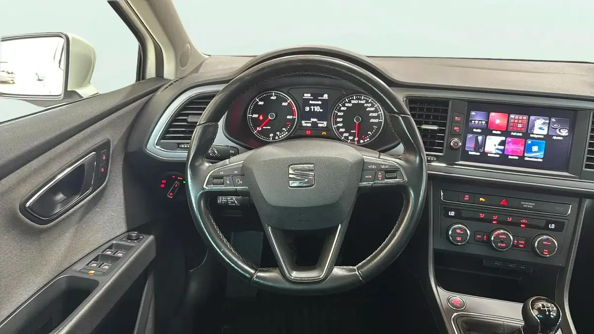 Usado Seat Leon Style 115 CV (84 kW) 2020 Blanco Berlina