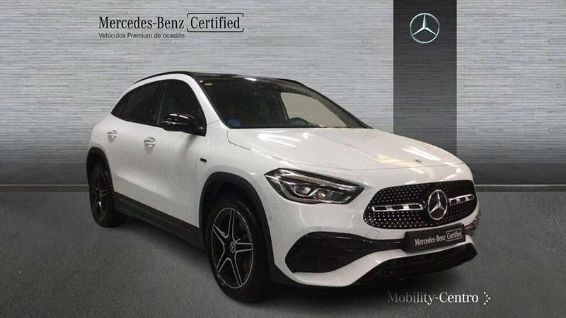 Usado Mercedes GLA250 218 CV (160 kW) 2020 Blanco SUV