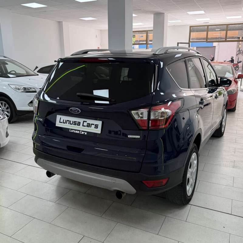 Usado Ford Kuga Titanium 150 CV (110 kW) 2022 Azul SUV