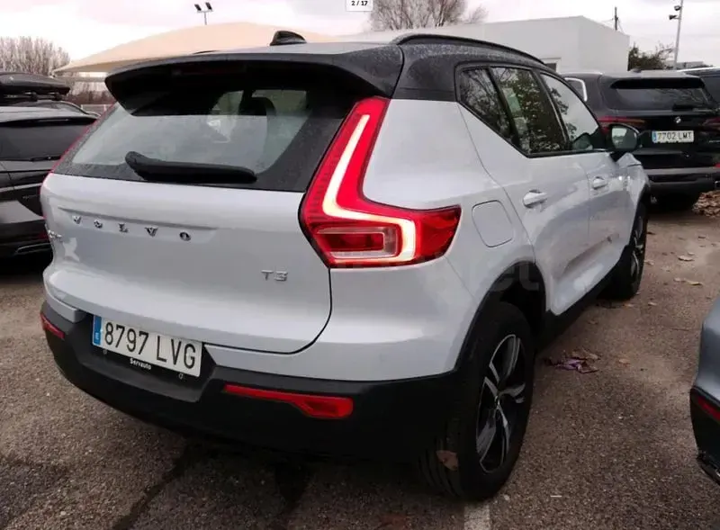 Usado Volvo XC40 R-Design 163 CV (119 kW) 2021 Blanco SUV