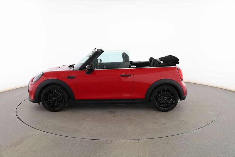 Usado Mini Cooper Cabriolet 136 CV (100 kW) 2022 Rojo Descapotable
