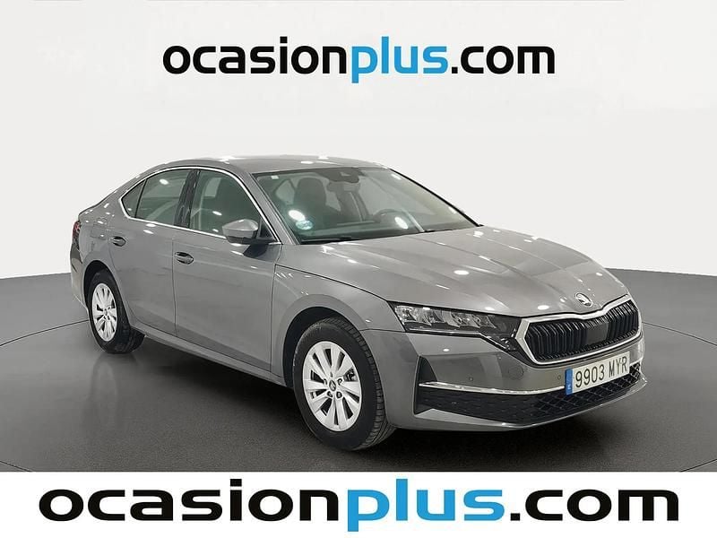 Usado Skoda Octavia Selection 150 HP (110 kW) 2025 Cinzento Sedan
