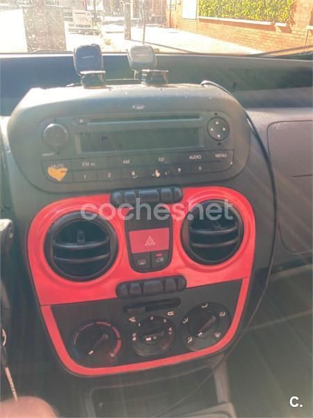 Usado Fiat Fiorino 75 CV (55 kW) 2015 Rojo Monovolumen