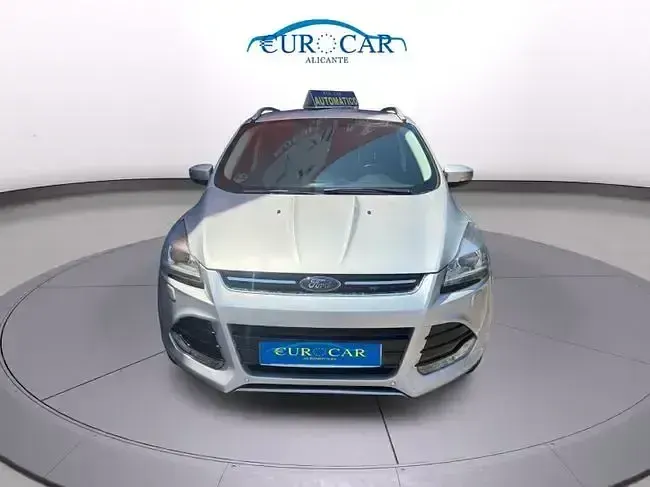Usado Ford Kuga Titanium 182 CV (133 kW) 2014 Gris SUV