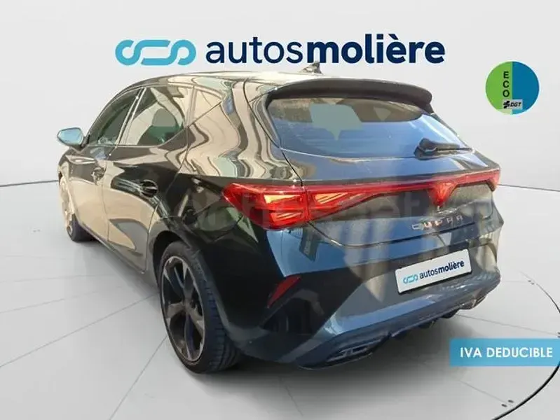 Usado Cupra Leon 150 HP (110 kW) 2024 Preto Sedan