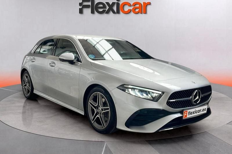 Blanco Usado 2023 Mercedes A180 Berlina | 27.470 € (Precio justo) - Imagen 1/4