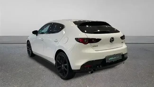 Käytetty Mazda 3 Homura-Line 122 HP (89 kW) 2024 Valkoinen