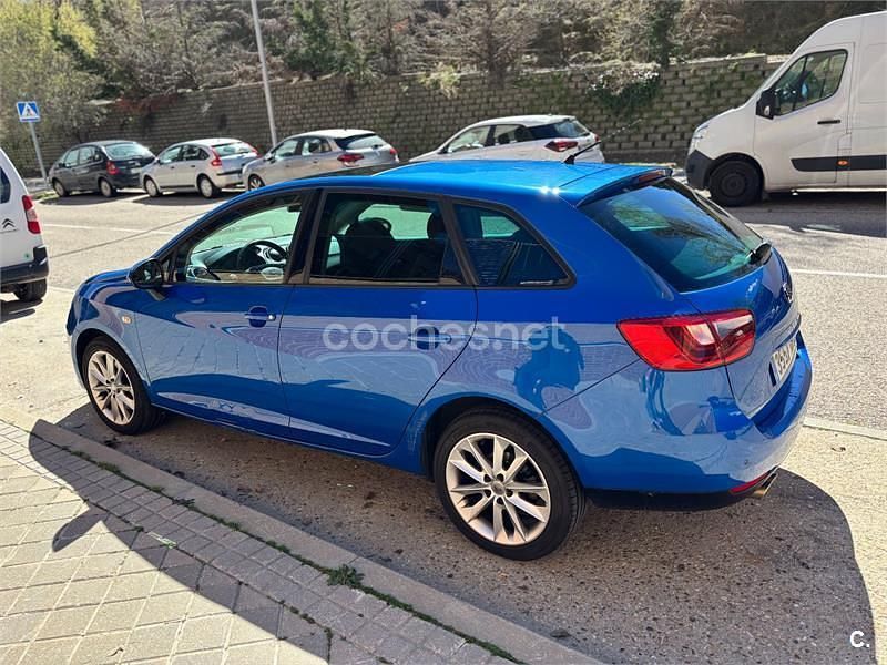 Usado Seat Ibiza ST FR 140 CV (102 kW) 2012 Azul Familiar