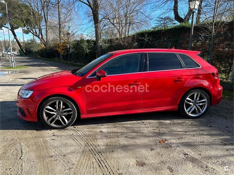 Usado Audi A3 S-Line 110 CV (80 kW) 2017 Rojo Berlina