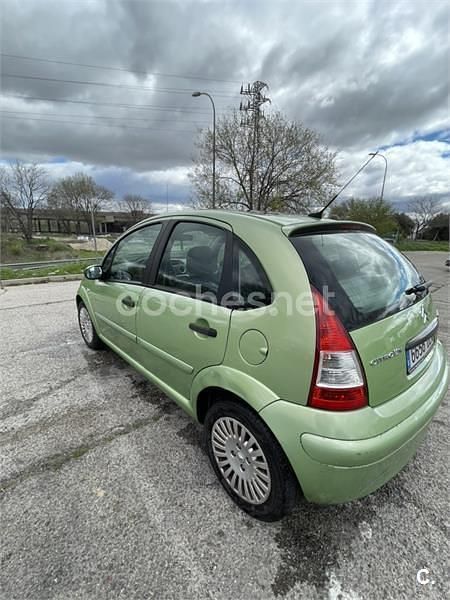 Usado Citroën C3 70 HP (51 kW) 2006 Verde Sedan