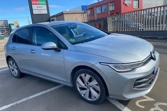 Usado VW Golf VIII 115 CV (84 kW) 2025