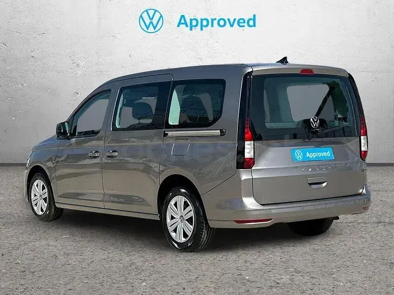 Usado VW Caddy 102 CV (75 kW) 2025 Beige Monovolumen