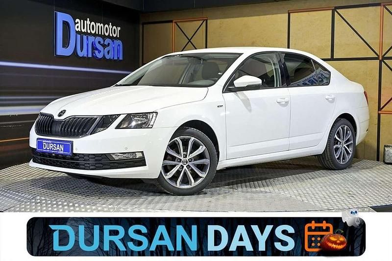 Blanco Usado 2019 Skoda Octavia Soleil Berlina | 14.990 € (Precio justo) - Imagen 1/4