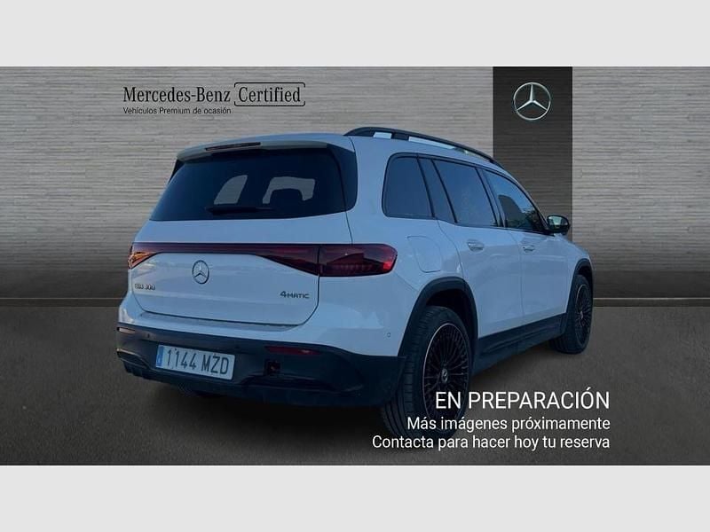 Usado Mercedes EQB300 167 kW (228 CV) 2025 Blanco SUV