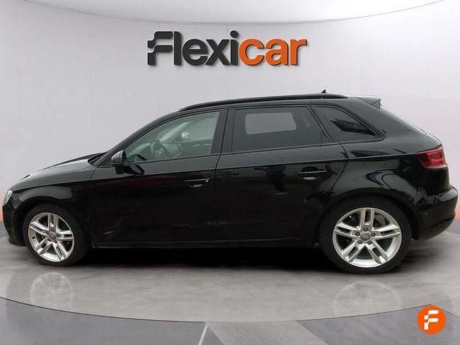 Usado Audi A3 110 CV (80 kW) 2015 Negro Utilitario