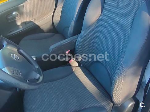 Usado Nissan Note Acenta 88 CV (64 kW) 2006 Gris / plata Utilitario