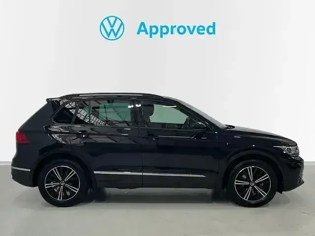 Usado VW Tiguan Life 150 CV (110 kW) 2022 Negro SUV