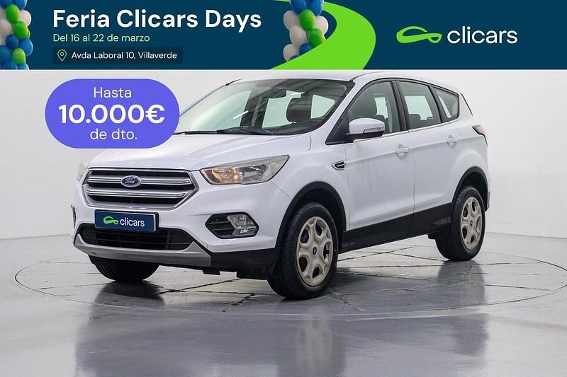 Usado Ford Kuga Trend 150 CV (110 kW) 2018 Blanco SUV