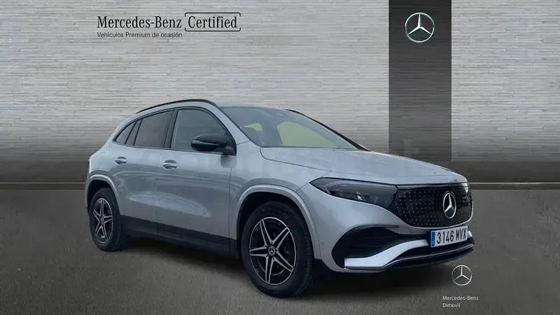 Usado Mercedes EQA250 139 kW (190 CV) 2024 Plata hightech SUV