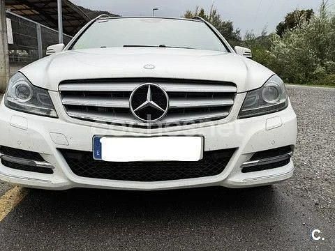 Usado Mercedes C300 Avantgarde 231 CV (169 kW) 2013 Blanco Familiar