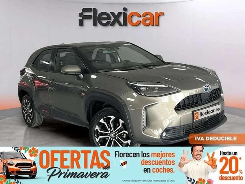 Usado Toyota Yaris Cross Active 116 CV (85 kW) 2024 Marrón SUV